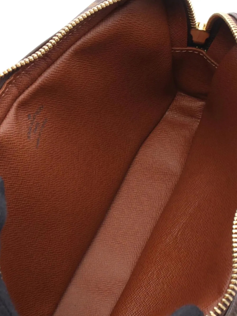 Pre-OwnedLouis Vuitton Pre-Owned2004 Monogram Pochette Marly Bandouliere crossbody bag