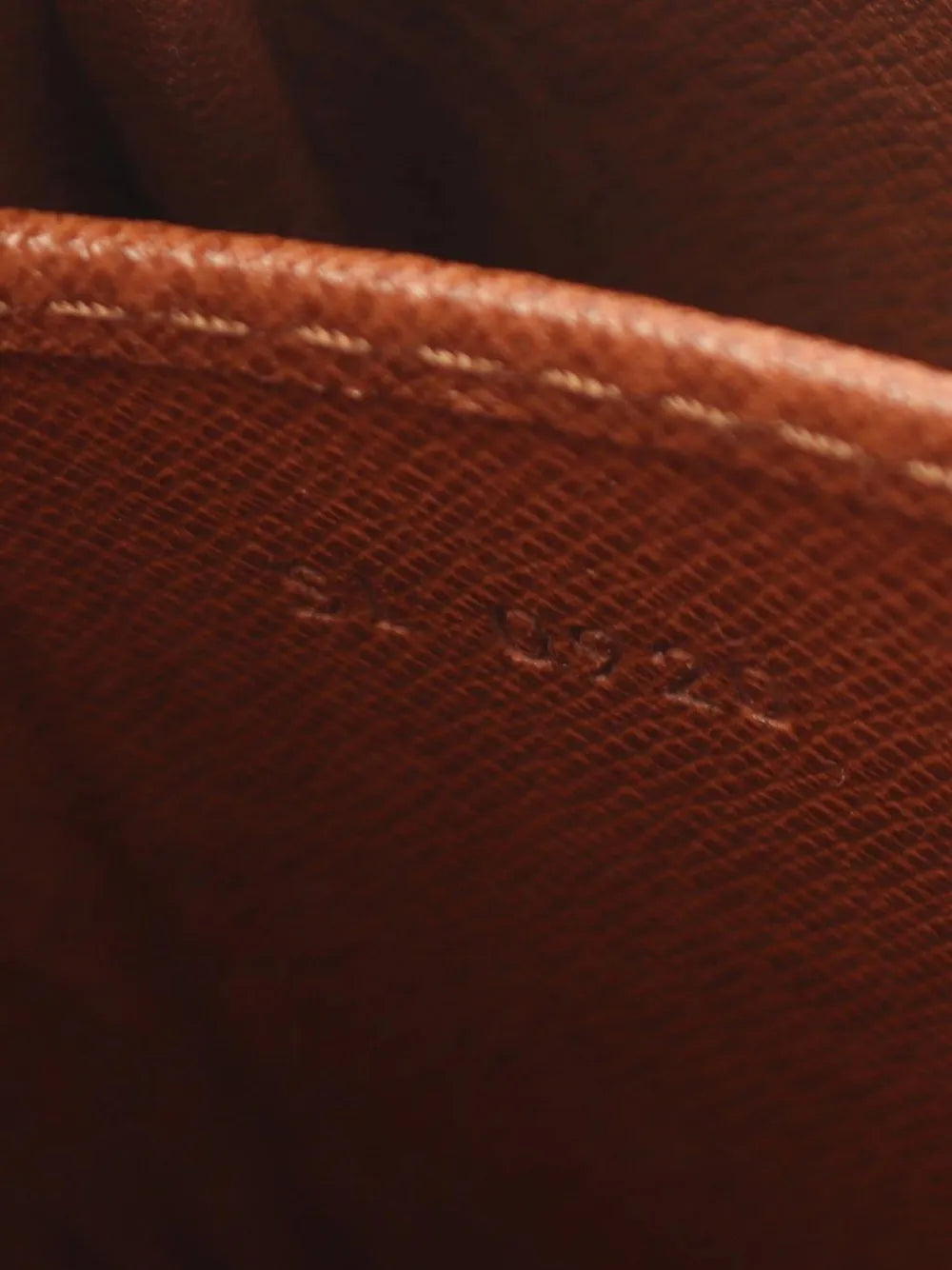 Pre-OwnedLouis Vuitton Pre-Owned1992 Monogram Cartouchiere GM crossbody bag
