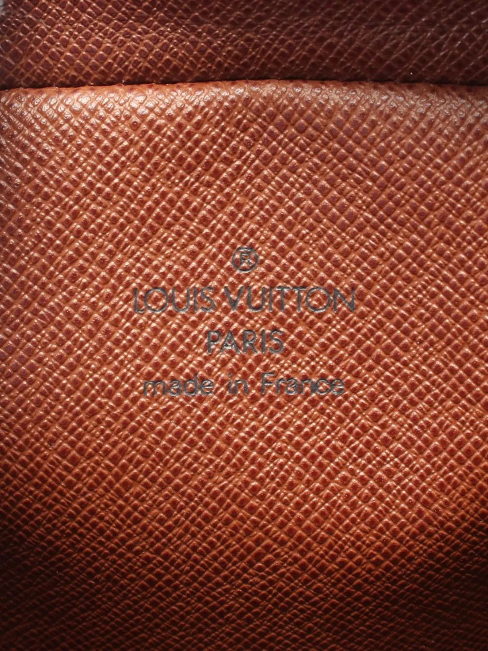 Pre-OwnedLouis Vuitton Pre-Owned2004 Monogram Amazone crossbody bag