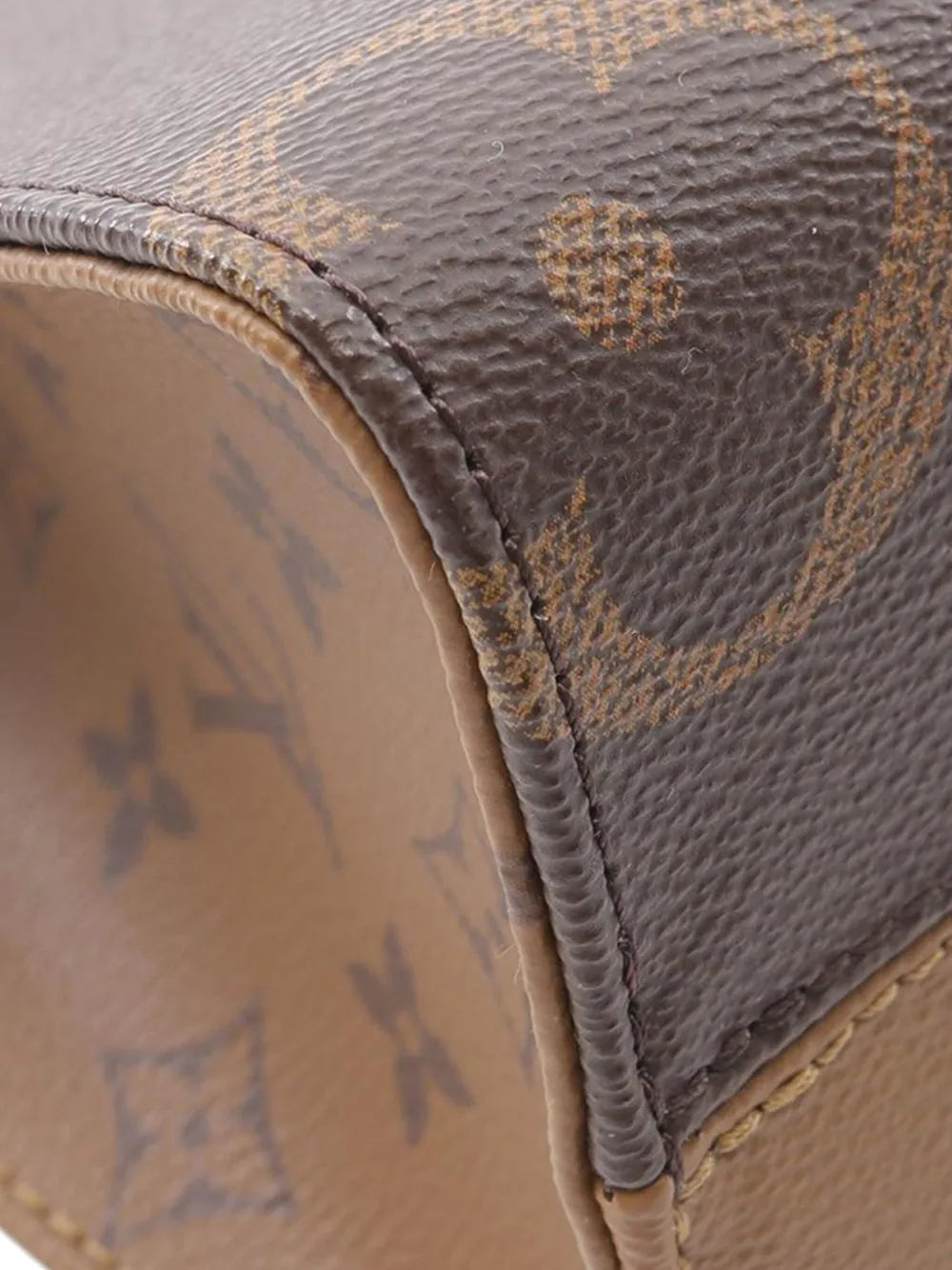 Pre-OwnedLouis Vuitton Pre-Owned2021-2025 Monogram Reverse Giant OnTheGo PM satchel