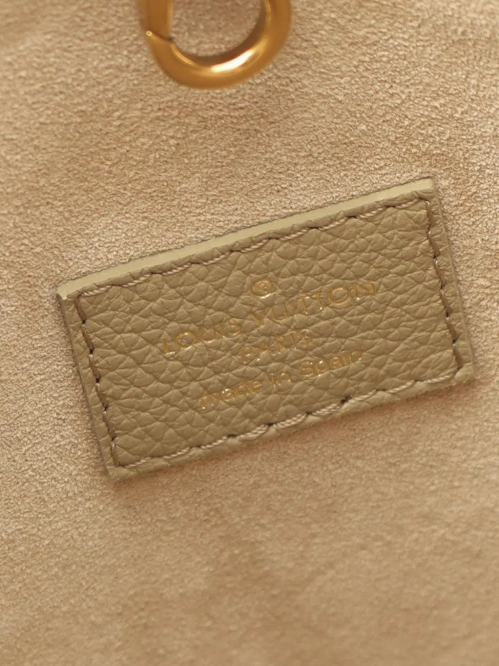 Pre-OwnedLouis Vuitton Pre-Owned2021-2025 Smooth Grained Calfskin Low Key Hobo MM shoulder bag