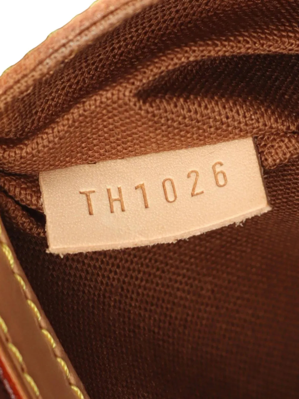 Pre-OwnedLouis Vuitton Pre-Owned2016 Monogram Carryall travel bag