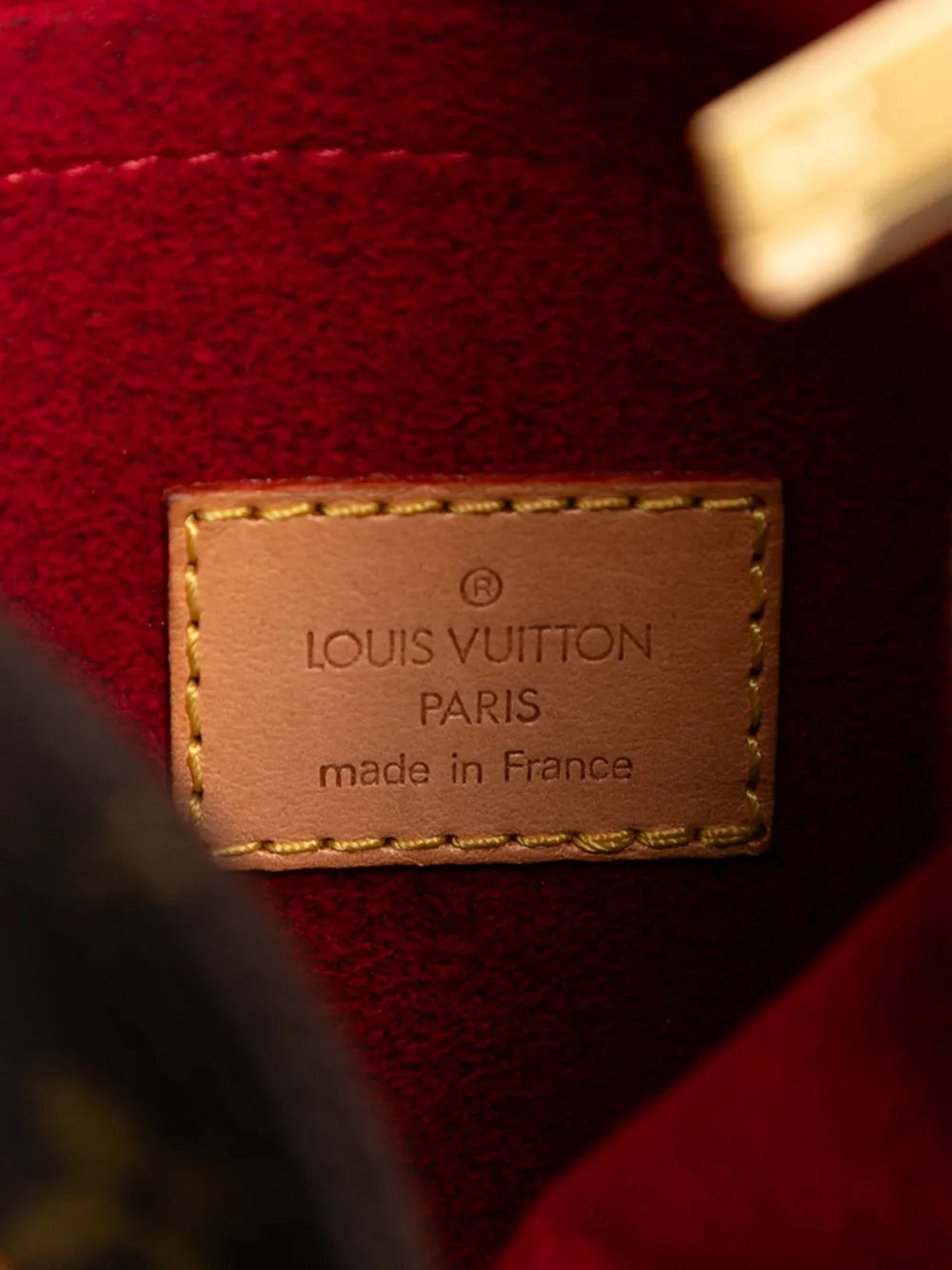 Pre-OwnedLouis Vuitton Pre-Owned2003 Monogram Croissant MM hobo bag