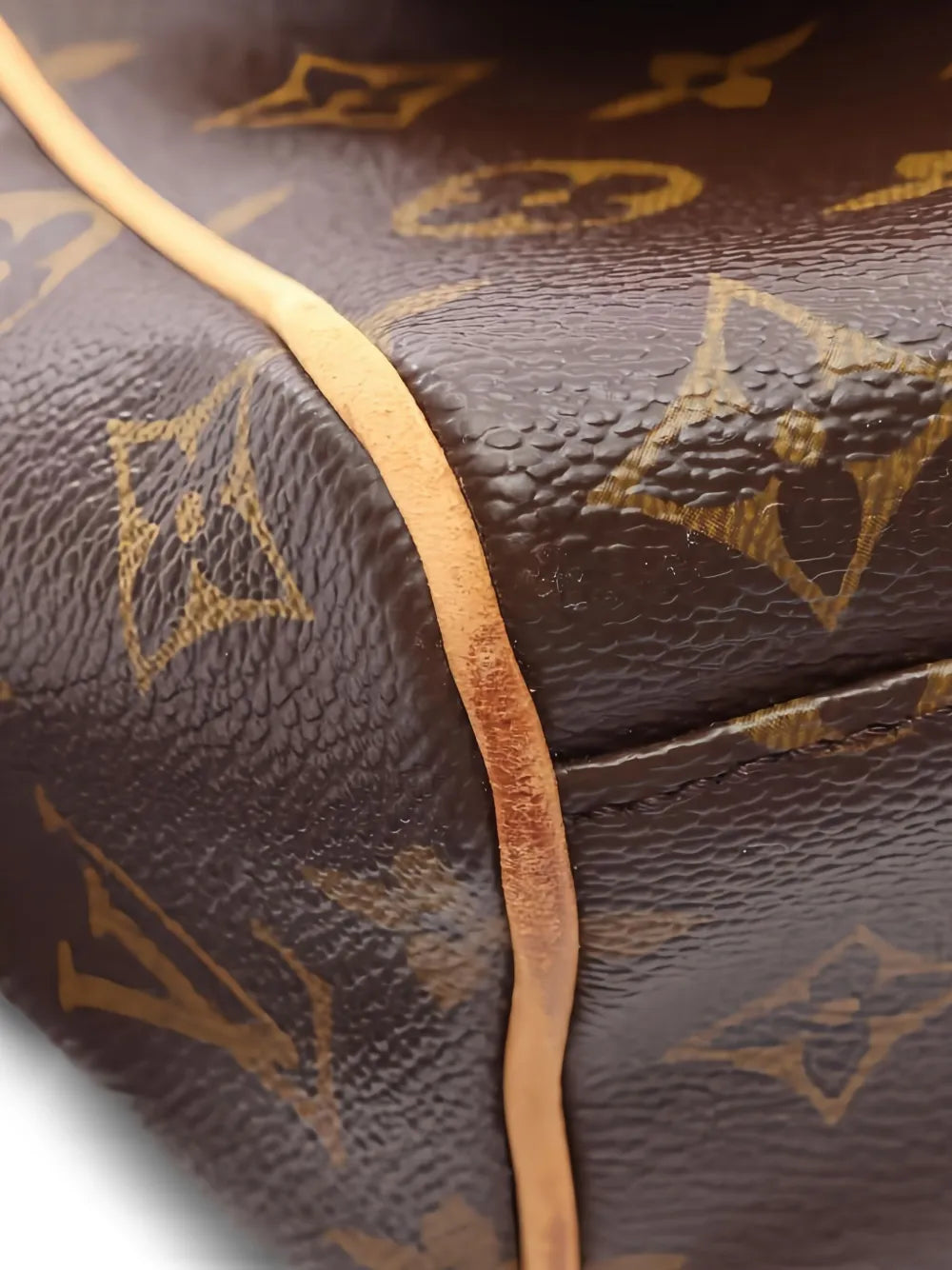 Pre-OwnedLouis Vuitton Pre-Owned2005 monogram aves shoulder bag