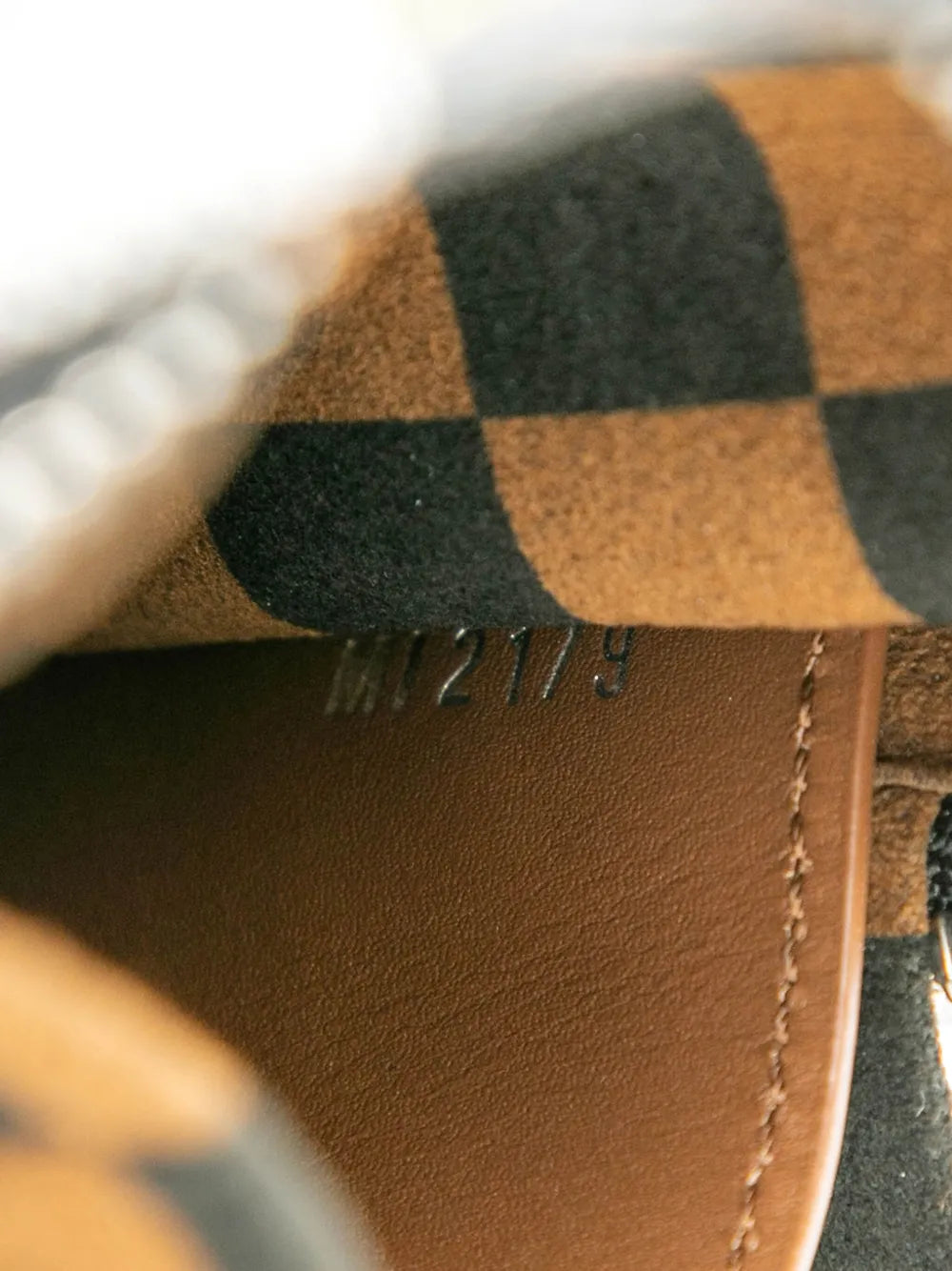 Pre-OwnedLouis Vuitton Pre-Owned2019 Damier Colors Valisette Verticale satchel