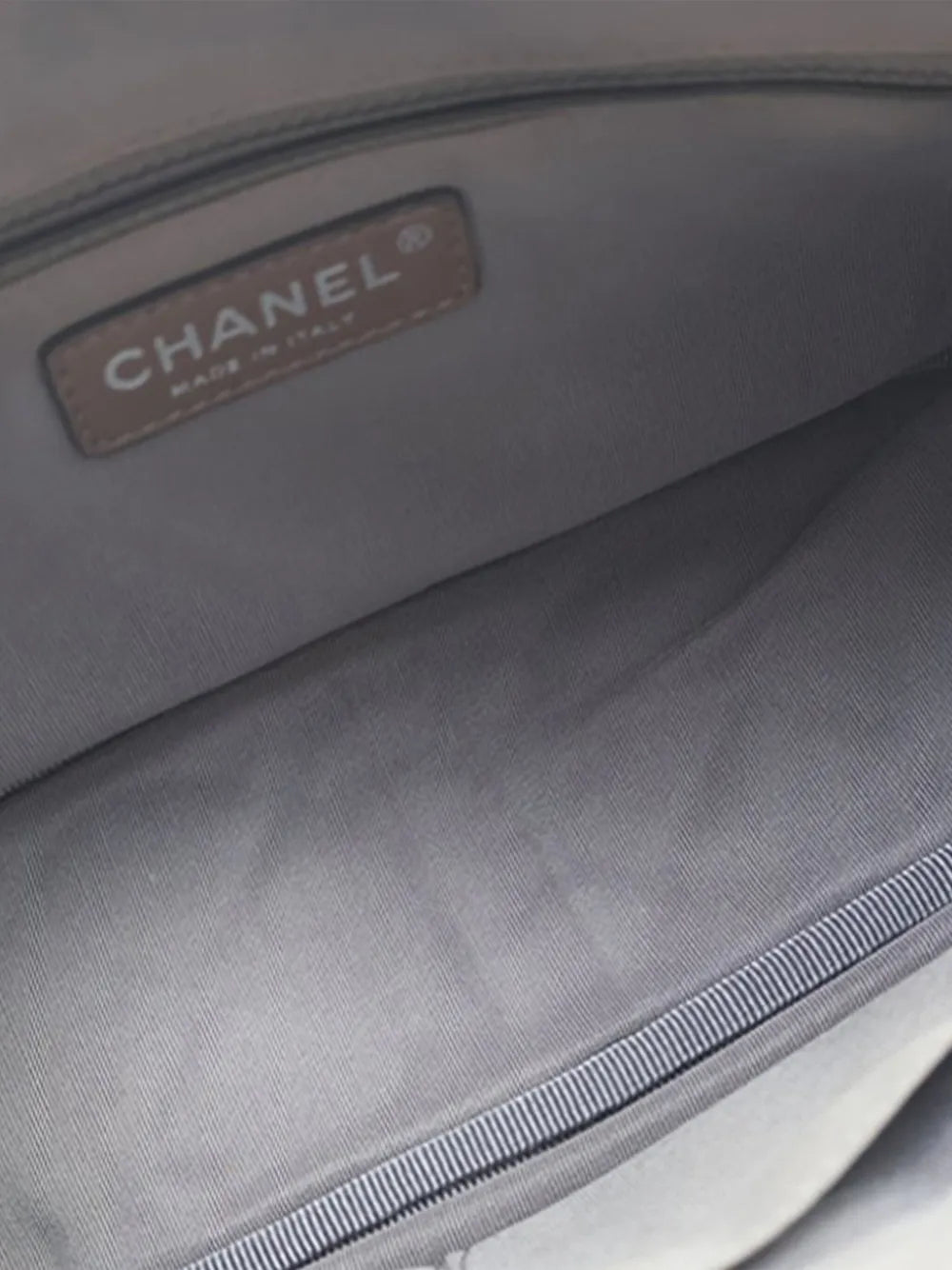 Pre-OwnedCHANEL Pre-Owned2008-2009 Medium Quilted Aged Calfskin Reissue Camera Bag crossbody bag