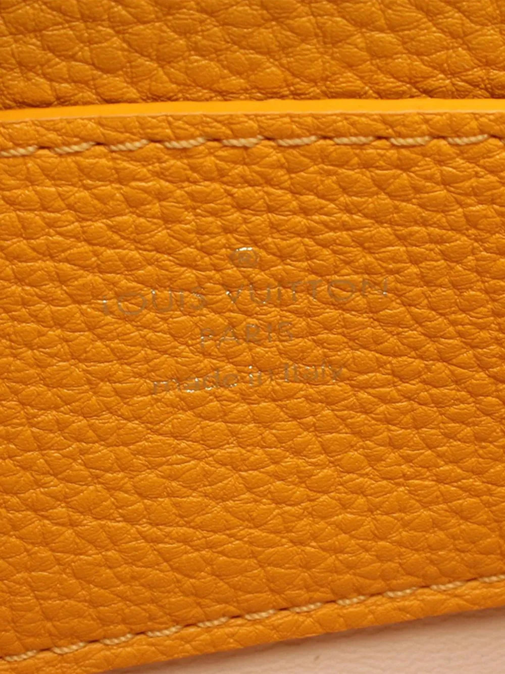 Pre-OwnedLouis Vuitton Pre-Owned2021-2025 Grained Calfskin LV Pont 9 Soft PM crossbody bag