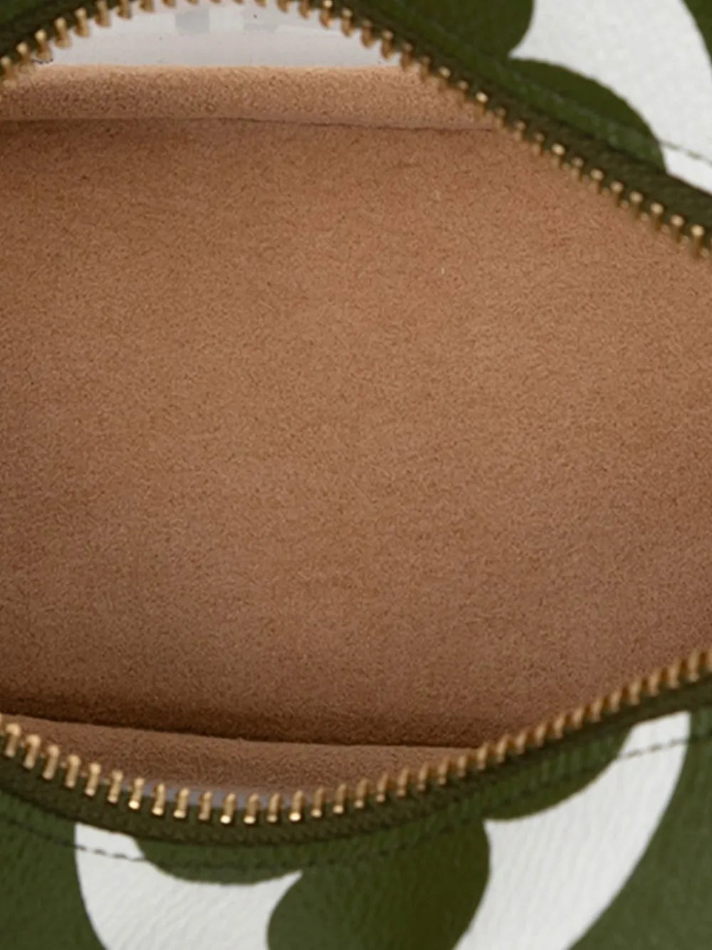 Pre-OwnedLouis Vuitton Pre-Owned2019 Monogram Giant Jungle Beach Pouch shoulder bag