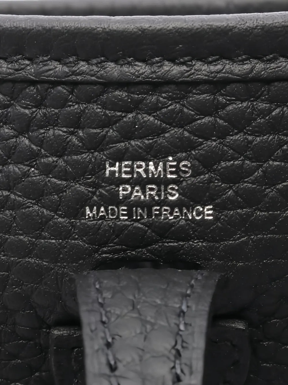 Pre-OwnedHermre-Owned2025 Evelyn TPM perforated-logo shoulder bag