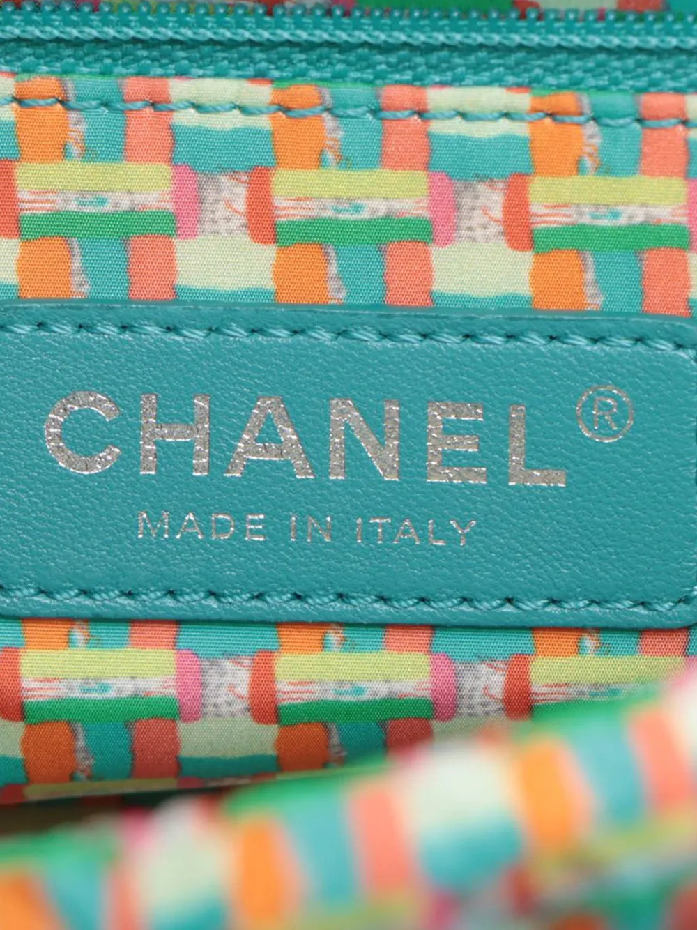 Pre-OwnedCHANEL Pre-Owned2016-2017 Medium Quilted Lambskin Rubber Coco Rain Flap crossbody bag