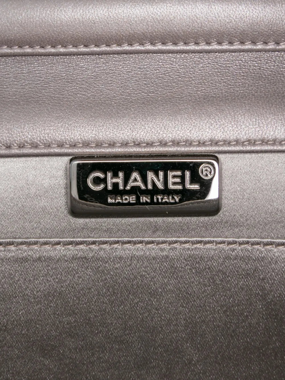 Pre-OwnedCHANEL Pre-Owned2016-2017 Small Lambskin Chocolate Bar CC Piercing Studded Chain Flap crossbody bag