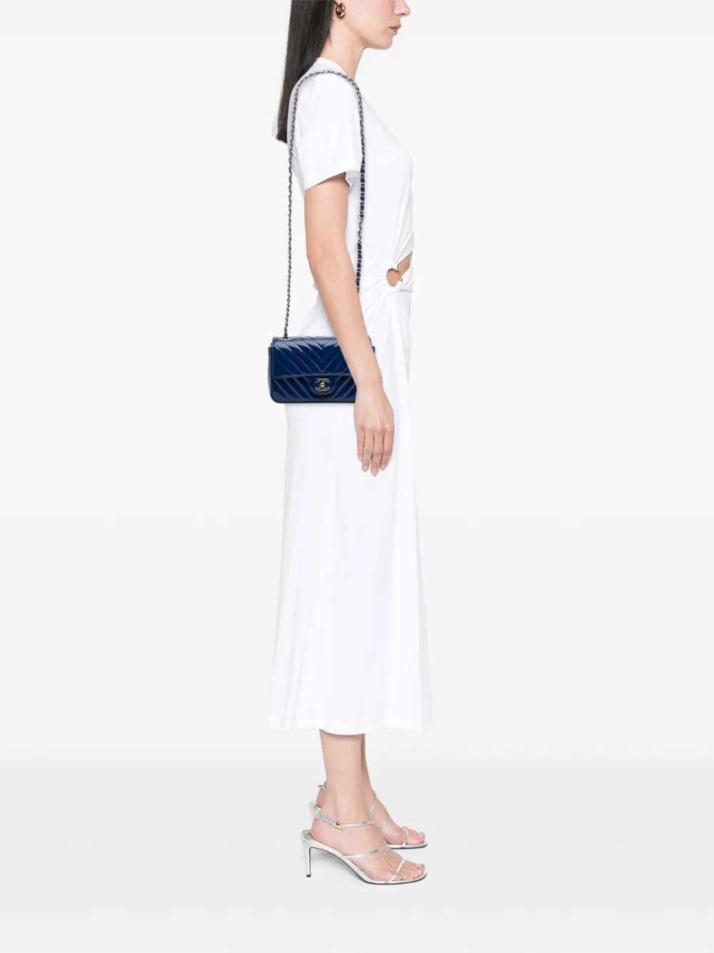 Pre-OwnedCHANEL Pre-Owned2016-2017 Mini Rectangular Classic Chevron Patent Single Flap crossbody bag