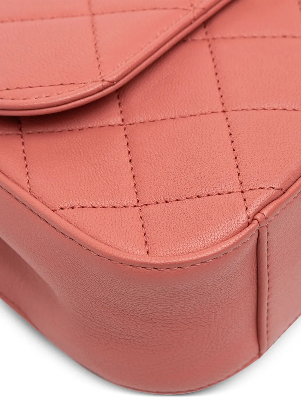 Pre-OwnedCHANEL Pre-Owned2019 Quilted Lambskin Chain Infinity Top Handle Bag satchel