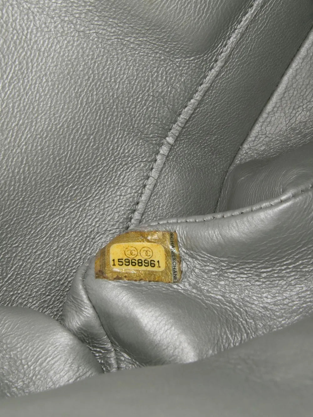 Pre-OwnedCHANEL Pre-Owned2011 Medium Classic Iridescent Calfskin Double Flap shoulder bag