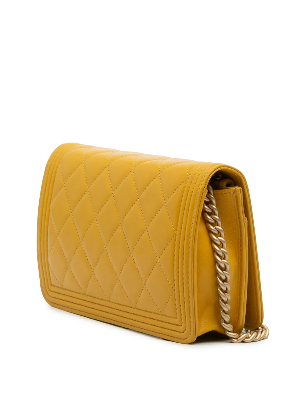 Pre-OwnedCHANEL Pre-Owned2019 Quilted Lambskin Boy Wallet On Chain crossbody bag