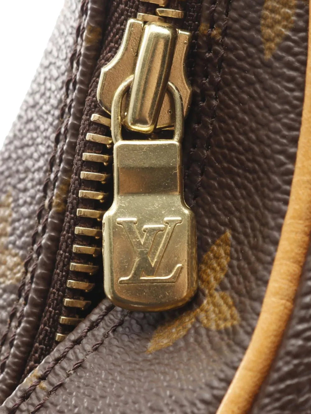 Pre-OwnedLouis Vuitton Pre-Owned2000 Monogram Boulogne 30 shoulder bag