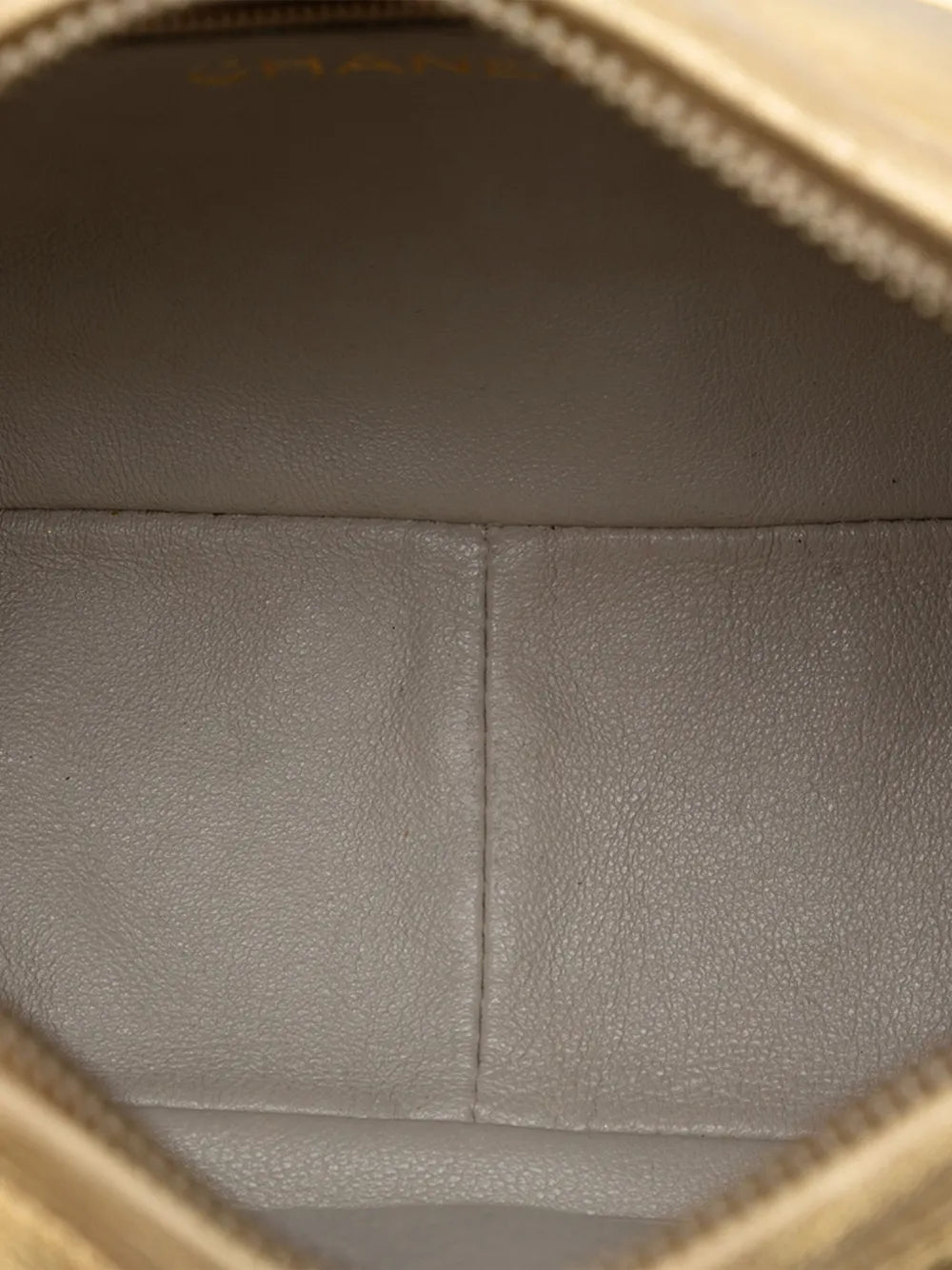 Pre-OwnedCHANEL Pre-Owned1991-1994 Chevron Metallic Lambskin Tassel Chain Camera Bag crossbody bag