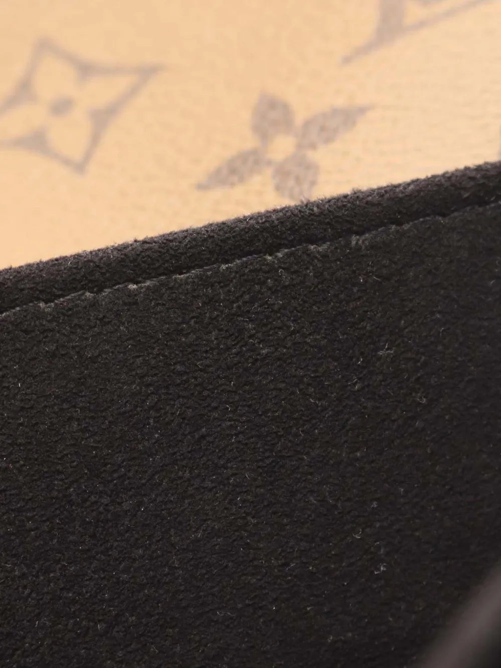 Pre-OwnedLouis Vuitton Pre-Owned2020 Monogram Reverse Pochette Metis satchel