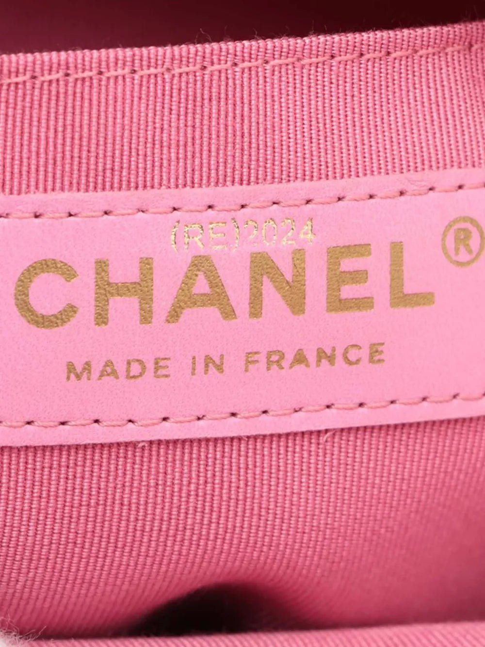 Pre-OwnedCHANEL Pre-Owned2019 Small Quilted Caviar CC Day backpack