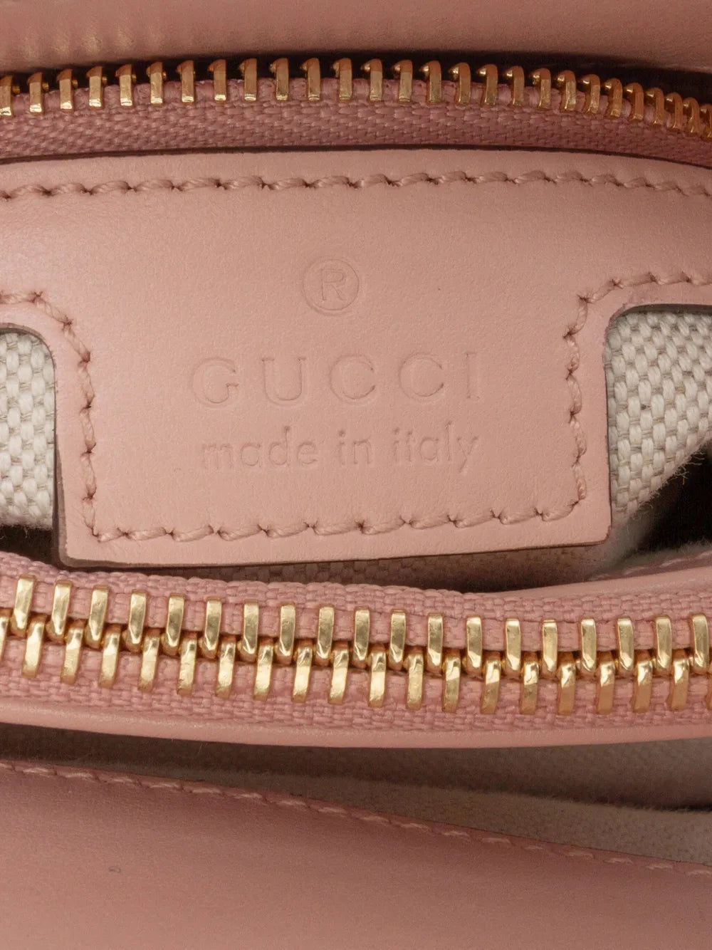 Pre-OwnedGucci Pre-Owned2016-2025 Mini GG Matelasse Leather Top Handle Bag satchel