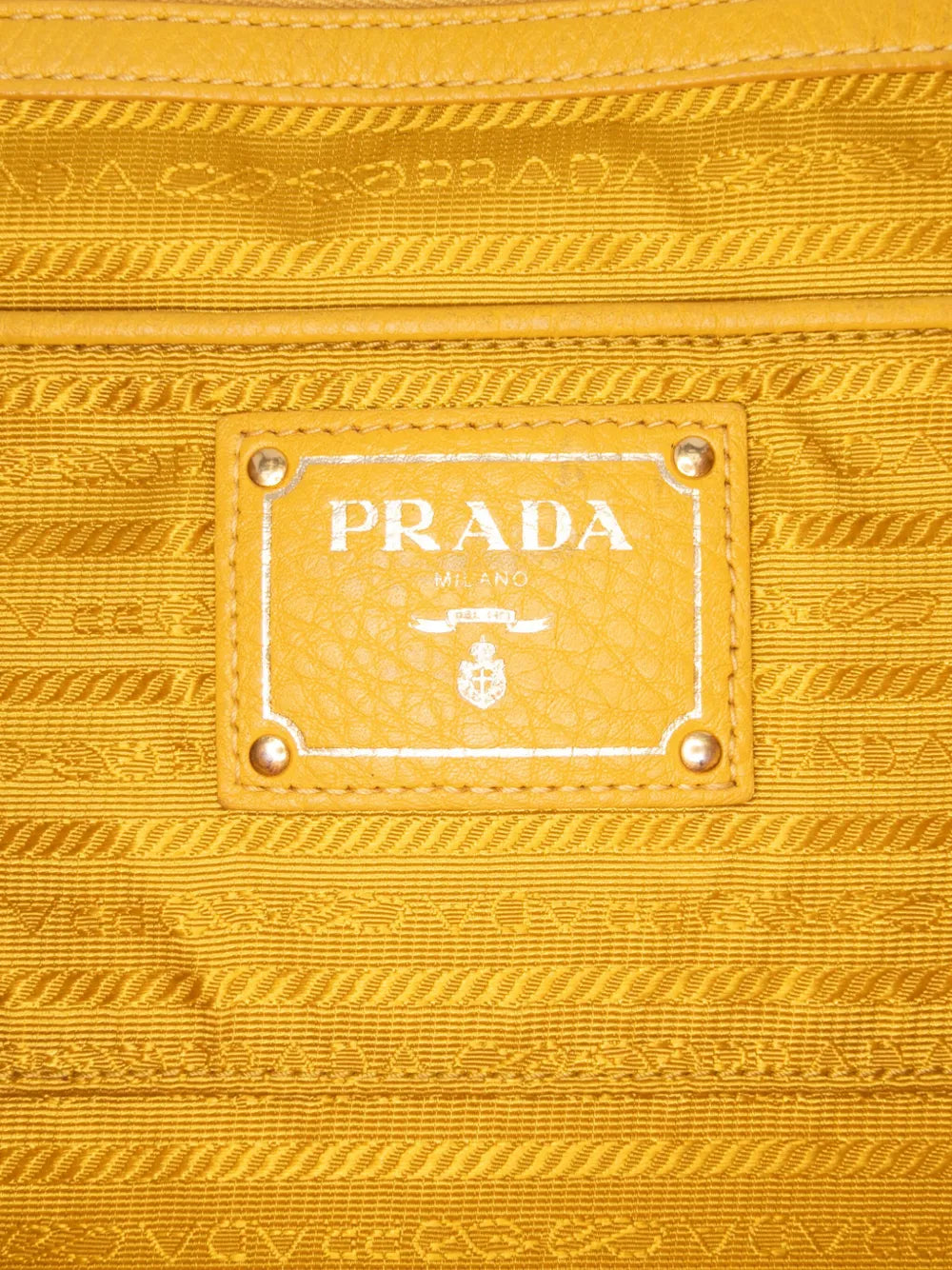 Pre-OwnedPrada Pre-Owned2000-2025 Vitello Daino Side Zip Open Convertible Tote satchel