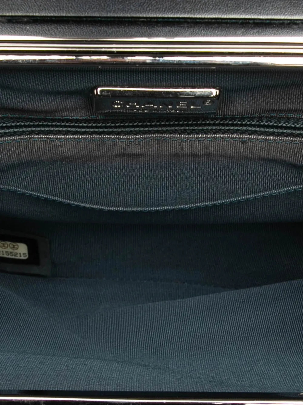 Pre-OwnedCHANEL Pre-Owned2016-2017 CC Metallic Calfskin vanity bag