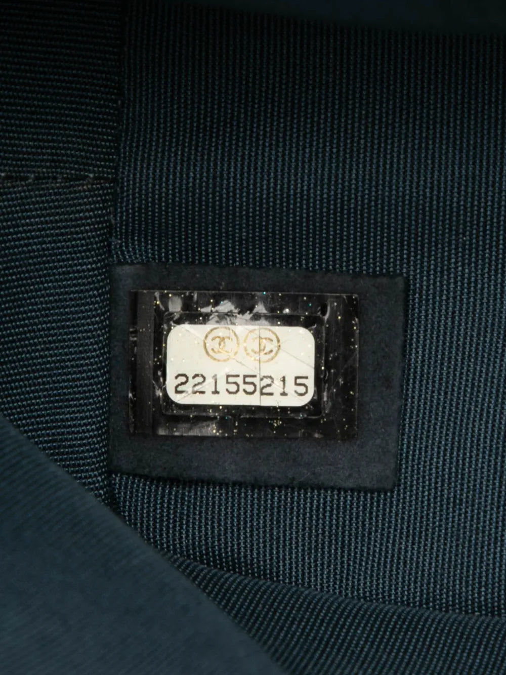 Pre-OwnedCHANEL Pre-Owned2016-2017 CC Metallic Calfskin vanity bag
