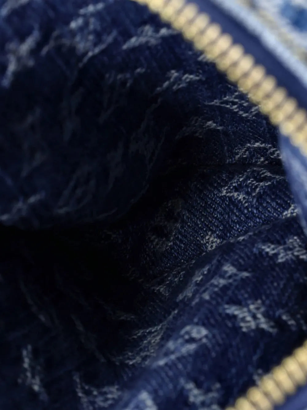 Pre-OwnedLouis Vuitton Pre-OwnedFairfax Pochette LV Remix Monogram Denim crossbody bag