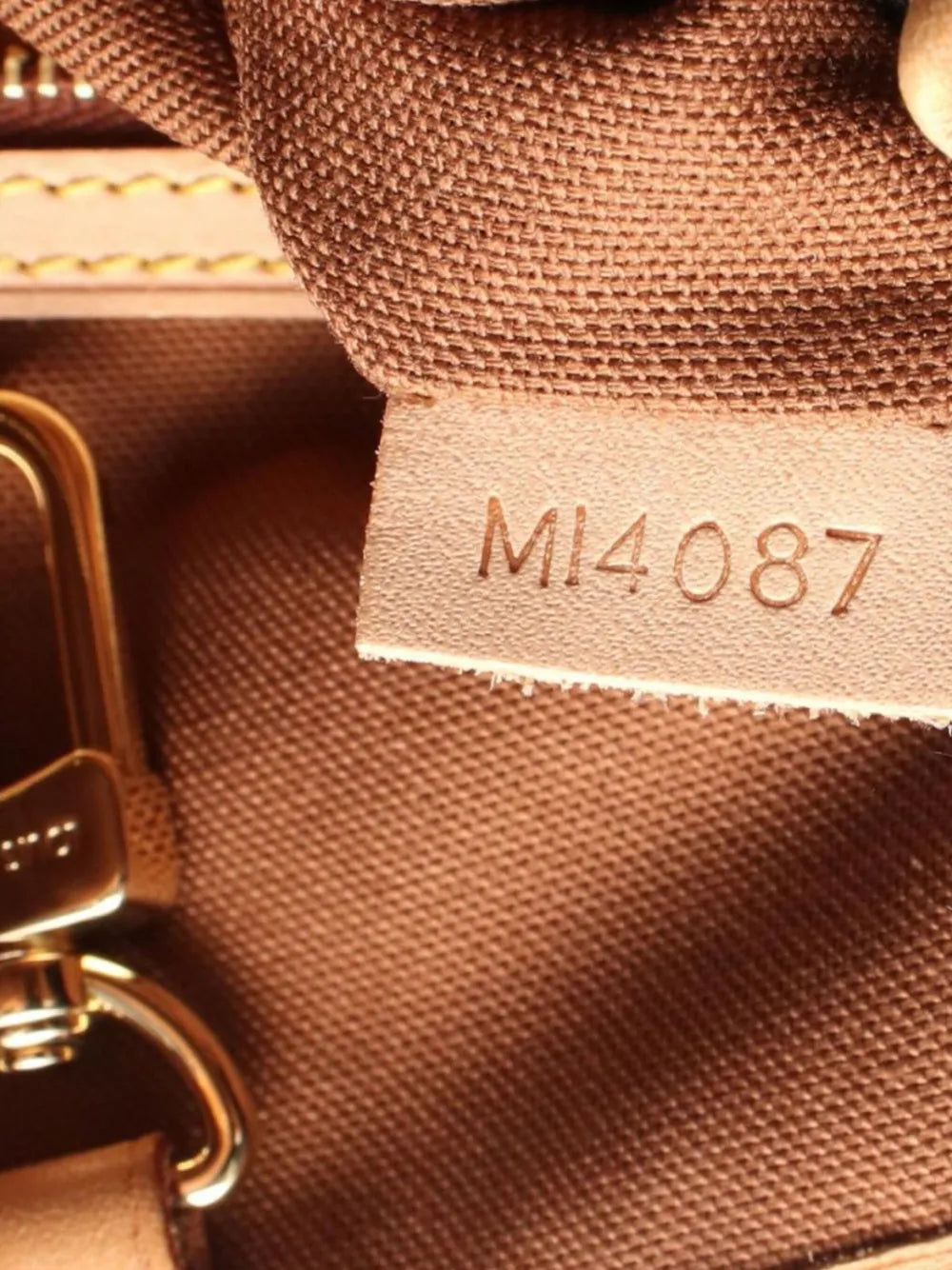 Pre-OwnedLouis Vuitton Pre-Owned2007 Monogram Batignolles Vertical tote bag