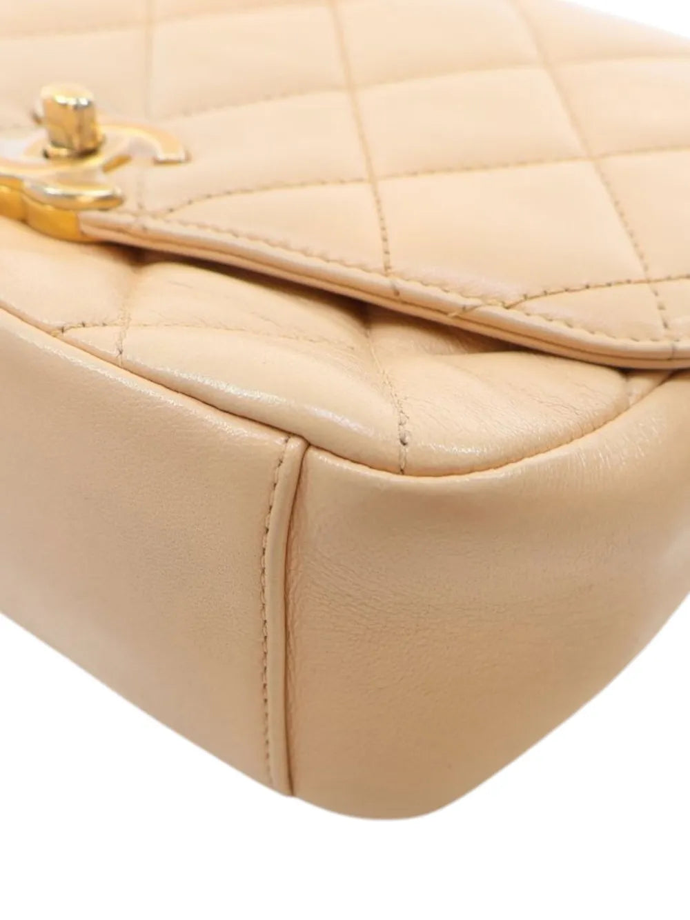 Pre-OwnedCHANEL Pre-Owned2020 Medium Quilted Lambskin CC Coin Flap crossbody bag