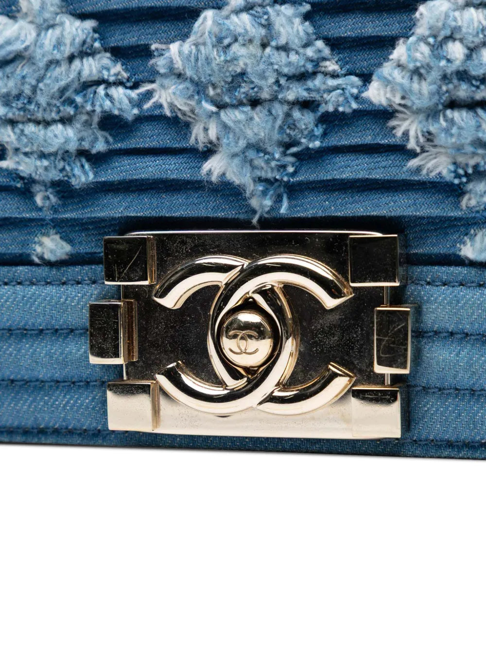Pre-OwnedCHANEL Pre-Owned2019 Old Medium Pleated Denim Boy Flap crossbody bag