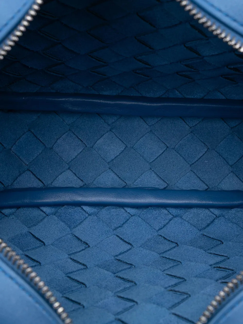 Pre-OwnedBottega Veneta Pre-Owned2012-2025 Small Nappa Intrecciato Camera Bag crossbody bag