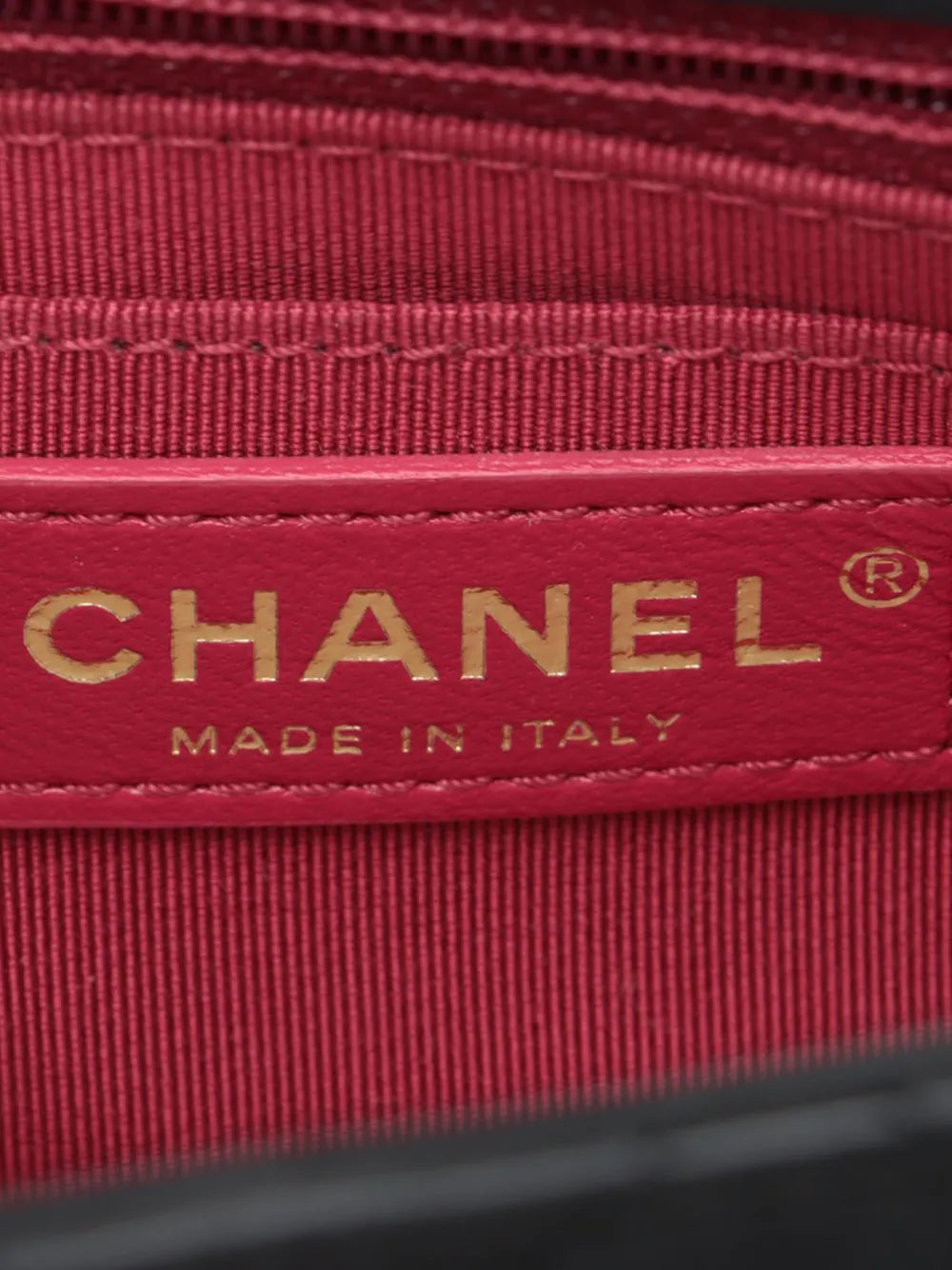 Pre-OwnedCHANEL Pre-Owned2020 Mini Rectangular Classic Lambskin Romance Single Flap crossbody bag
