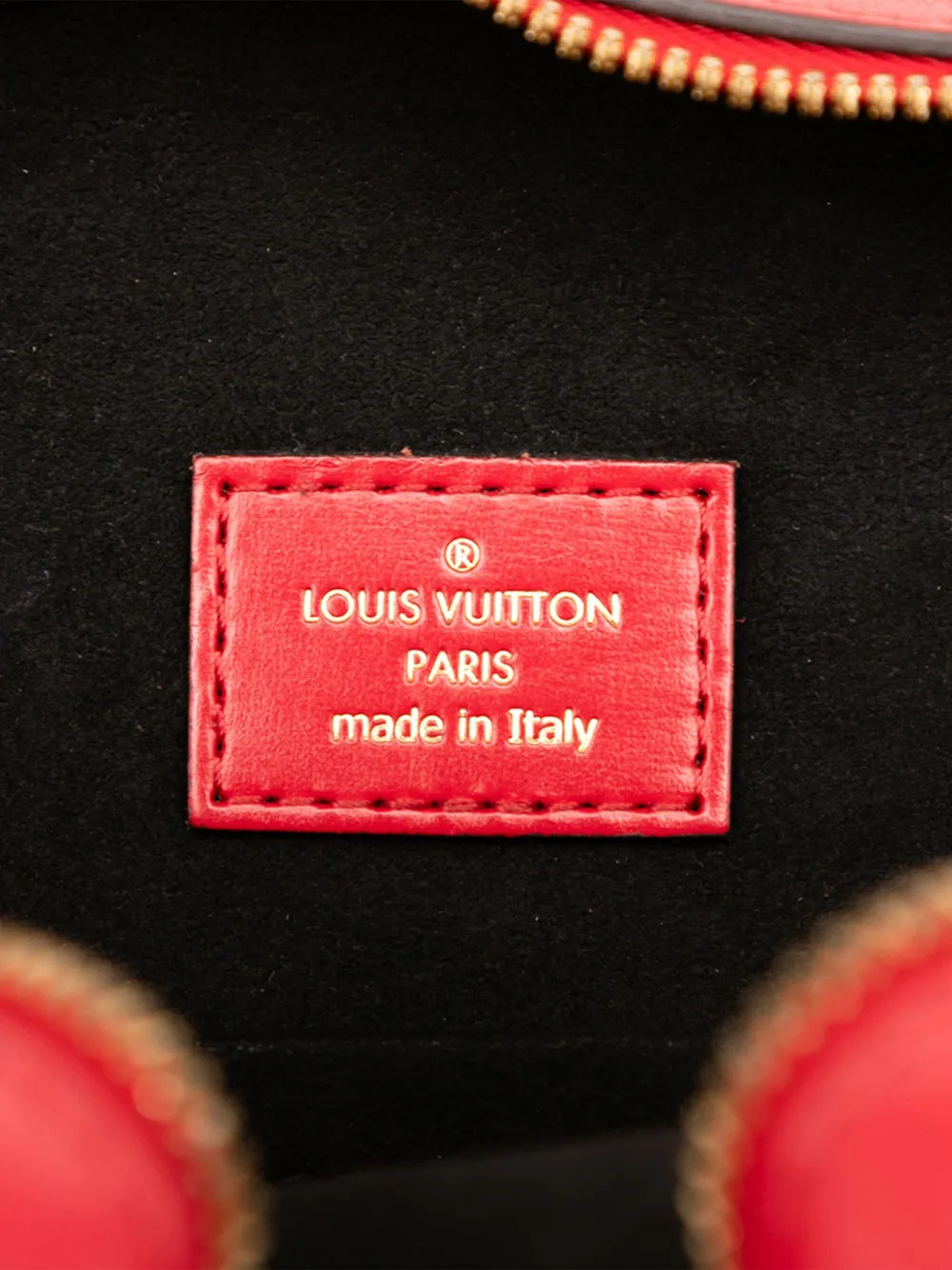 Pre-OwnedLouis Vuitton Pre-Owned2019 Monogram Vernis Boite Chapeau Souple PM crossbody bag