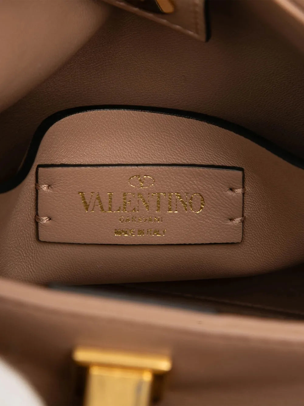 Pre-OwnedValentino Garavani Pre-Owned2018-2025 Small Nappa Roman Stud The Handle Bag satchel
