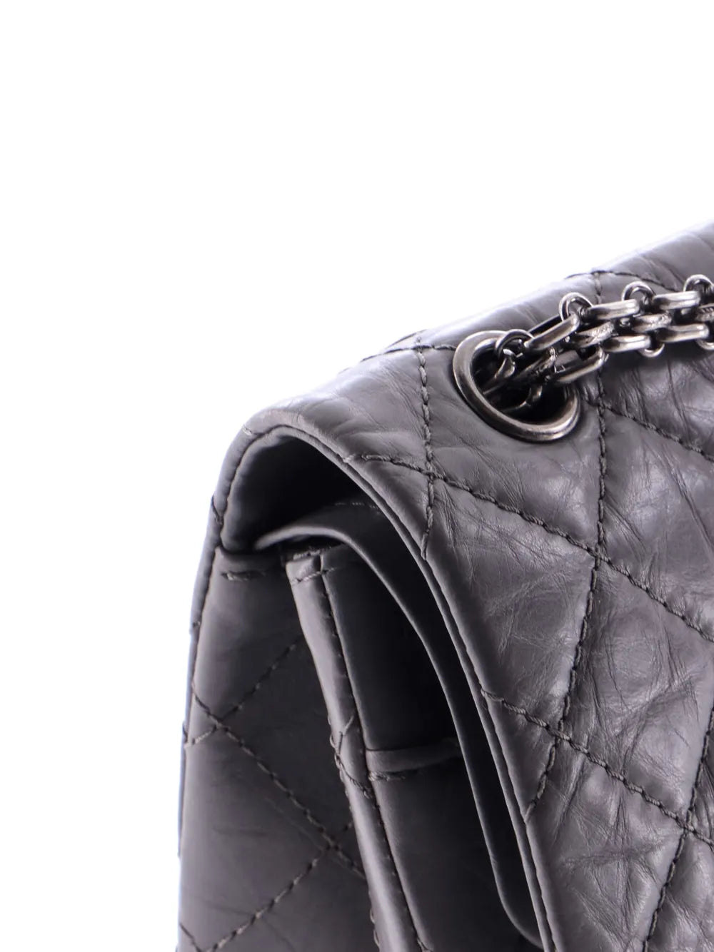 Pre-OwnedCHANEL Pre-OwnedReissue 2.55 Flap Bag Quilted Aged Calfskin 226 shoulder bag