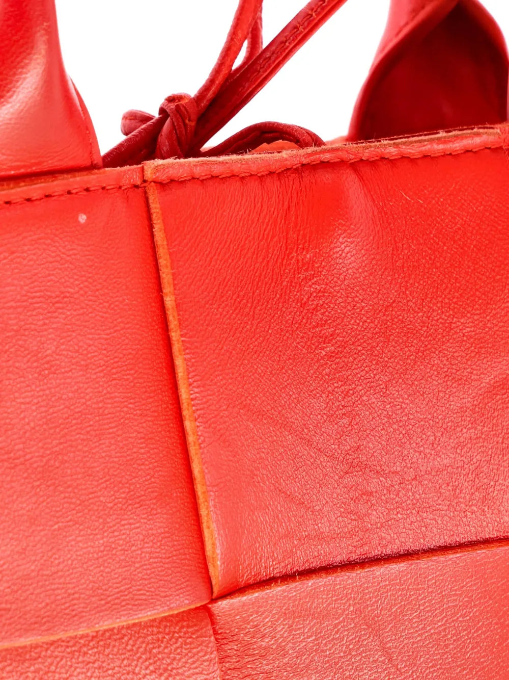 Pre-OwnedBottega Veneta Pre-OwnedArco Maxi Intrecciato Leather Candy tote bag