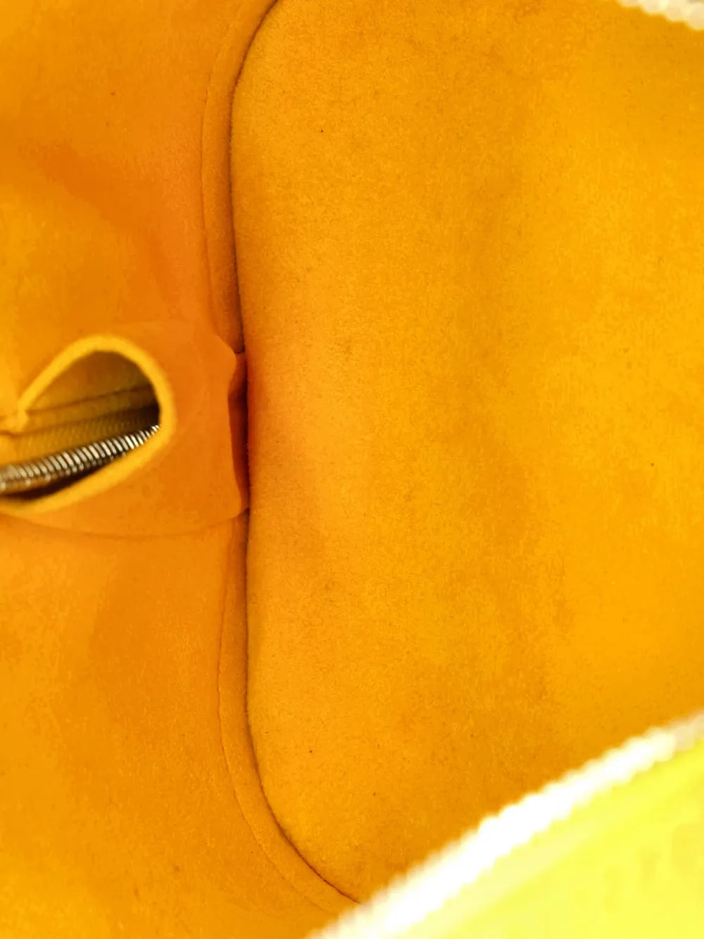 Pre-OwnedLouis Vuitton Pre-OwnedAlma Handbag Epi Leather PM satchel