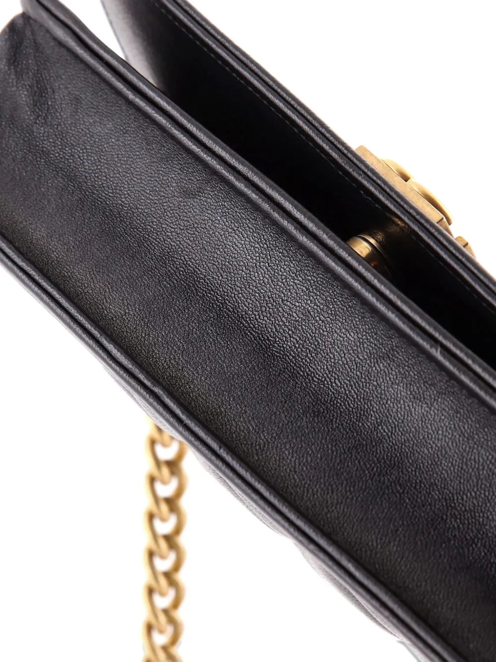 Pre-OwnedCHANEL Pre-OwnedBoy Wallet on Chain Quilted Lambskin crossbody bag
