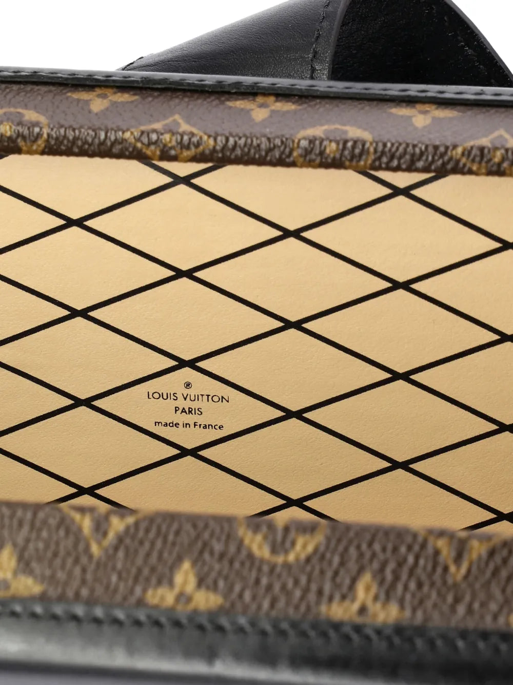Pre-OwnedLouis Vuitton Pre-OwnedPetite Malle Handbag Monogram Canvas clutch bag