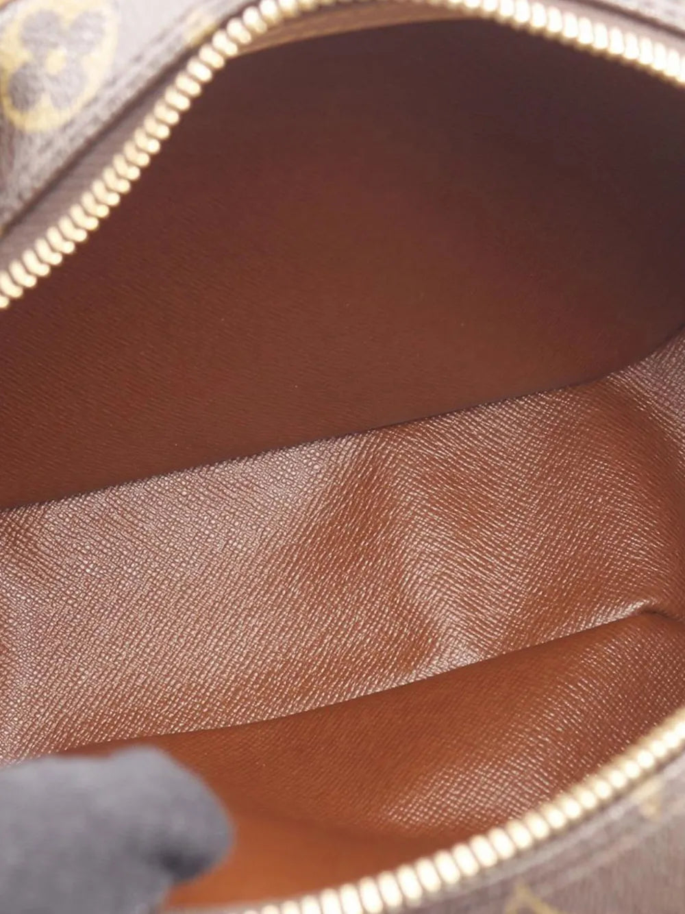 Pre-OwnedLouis Vuitton Pre-Owned2004 Monogram Blois crossbody bag