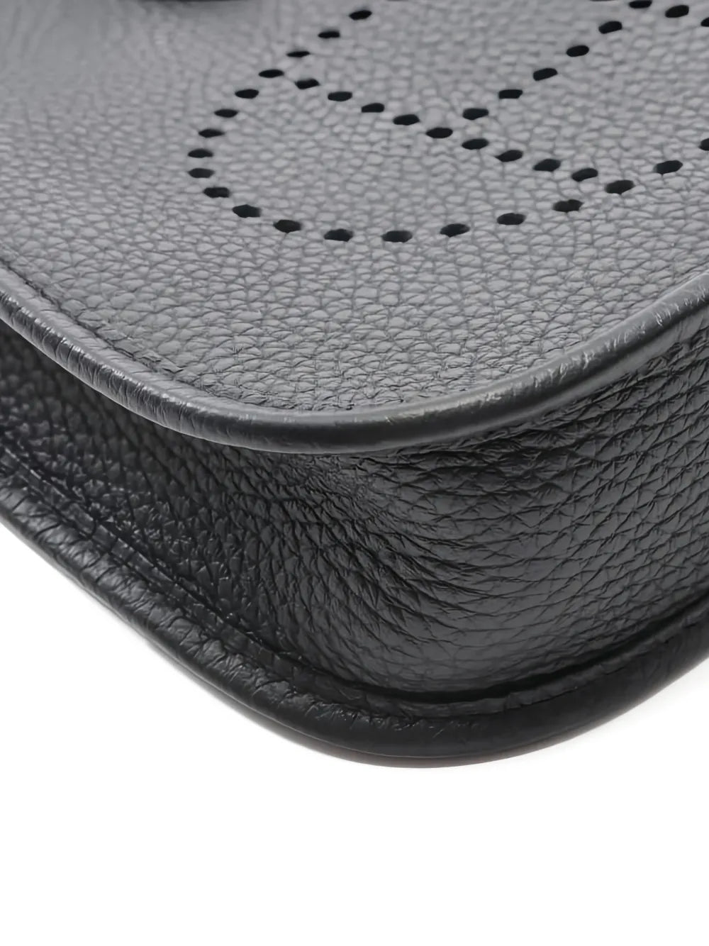 Pre-OwnedHermre-Owned2024 perforated evelyn tpm amazon shoulder bag