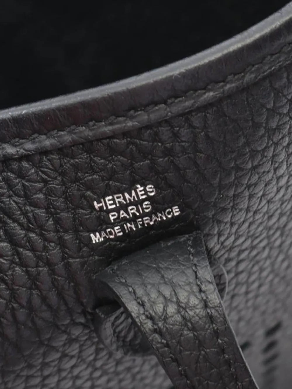 Pre-OwnedHermre-Owned2024 perforated evelyn tpm amazon shoulder bag