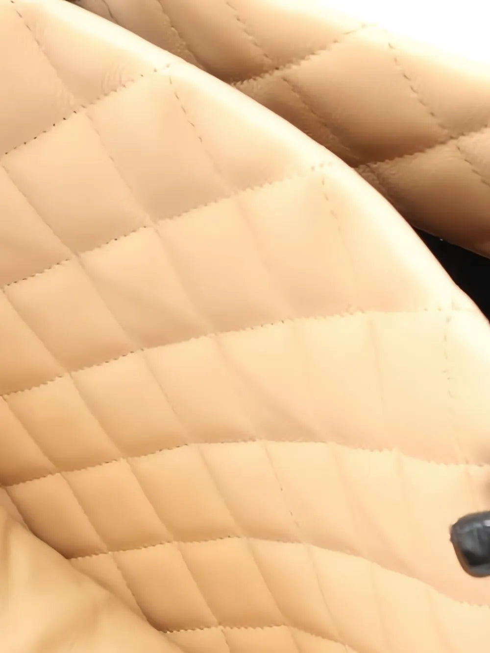 Pre-OwnedCHANEL Pre-Owned2004 Cambon quilted shoulder bag