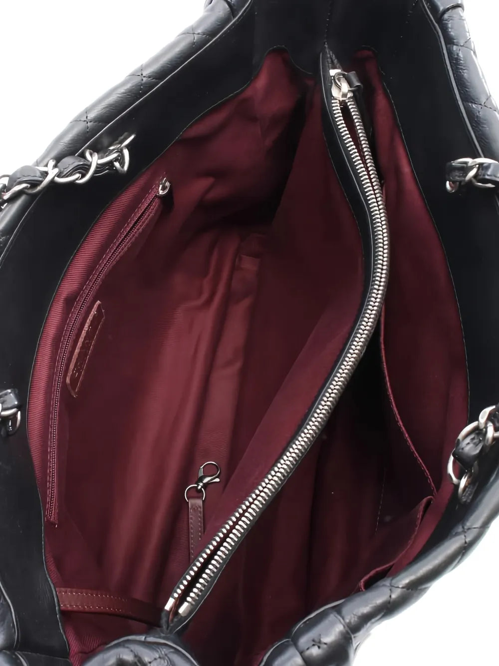 Pre-OwnedCHANEL Pre-Owned2011 quilted chain-strap shoulder bag