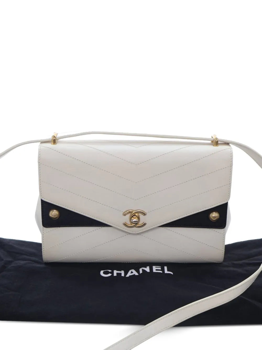 Pre-OwnedCHANEL Pre-Owned2019 Medium Chevron Calfskin Casual Trip Flap crossbody bag