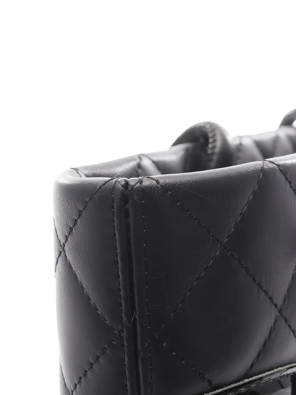 Pre-OwnedCHANEL Pre-Owned2010-2011 quilted logo tote bag