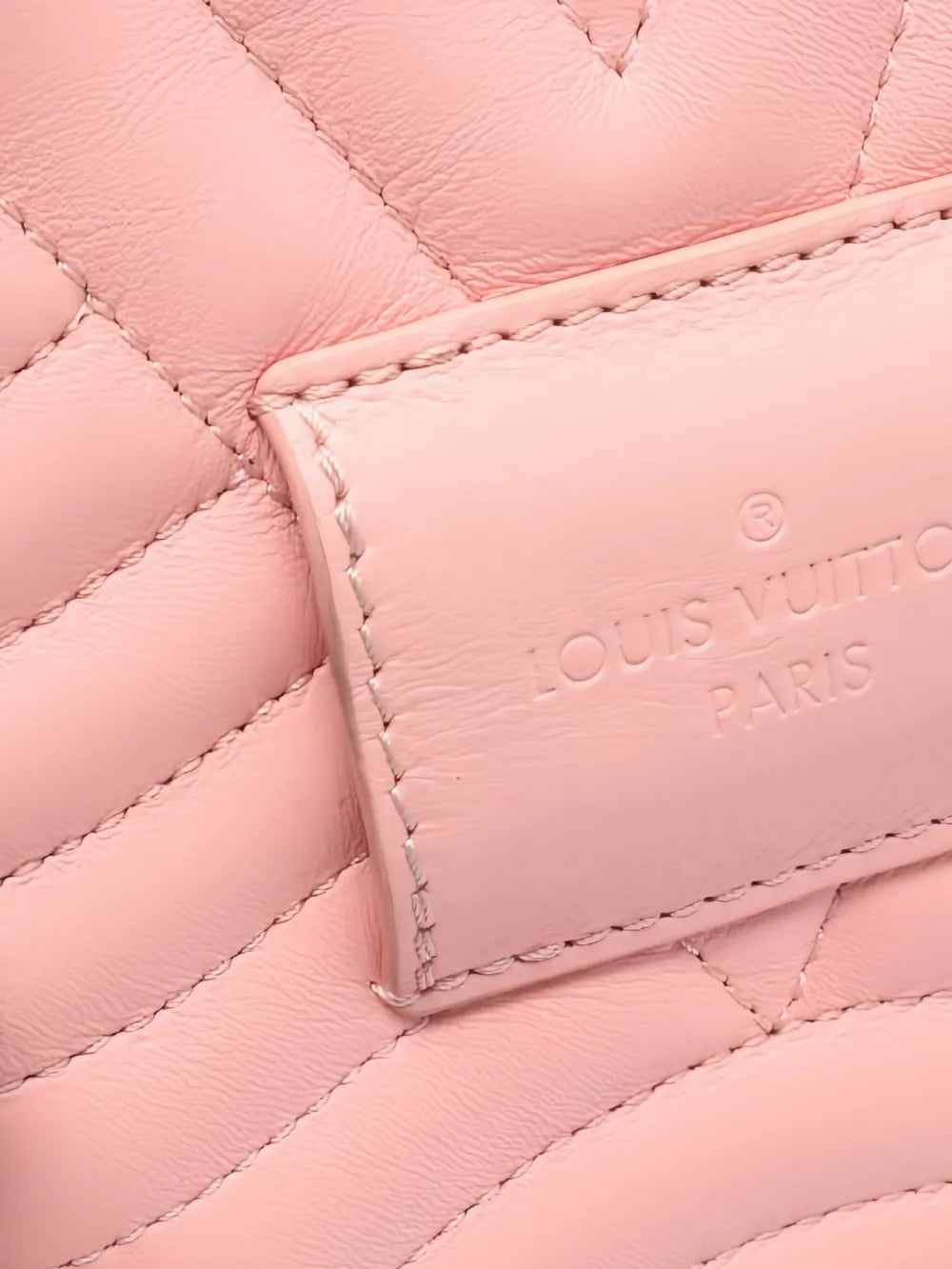 Pre-OwnedLouis Vuitton Pre-Ownedheart lock wave shoulder bag