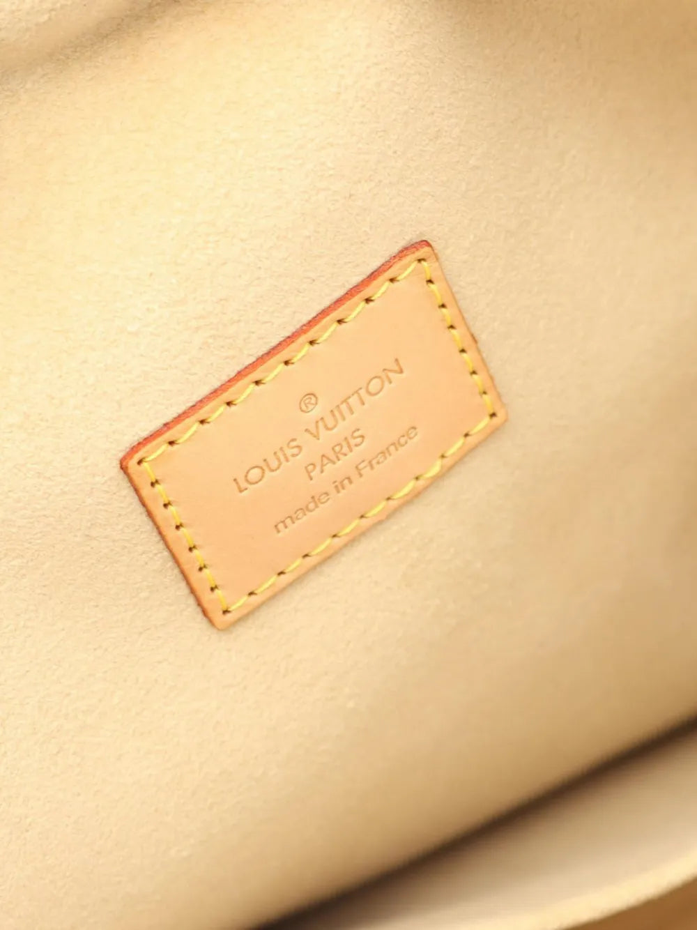 Pre-OwnedLouis Vuitton Pre-Owned2006 Monogram Manhattan GM handbag
