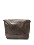 Pre-OwnedLouis Vuitton Pre-Owned2009 Beaubourg MM Monogram cross body bag